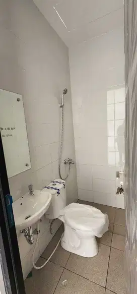 Dijual Rumah Baru 1 Lantai Skandinavia di Cipondoh Tangerang Kota.