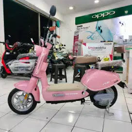 SEPEDA LISTRIK BARU DAN TERLARIS READY BANYAK STOK DI JUAL NEGO