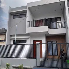 Dijual Rumah Baru Semi Furnished Permata Safira Surabaya Barat