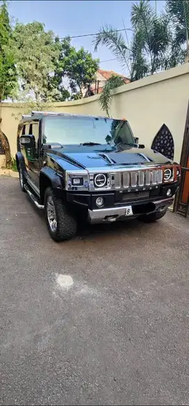 Hummer H2 black 2010