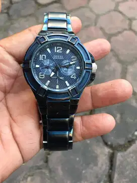 Jam tangan Guess