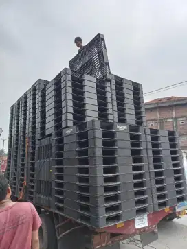 Jual beli pallet plastik