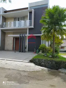 Dijual Rumah Gegerkalong Tonggoh Sukasari dkt Abadi Sarijadi Setrasari
