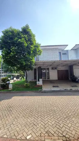 Rumah Luas Posisi Hook Samping Taman di Bintaro Sektor 9.16627