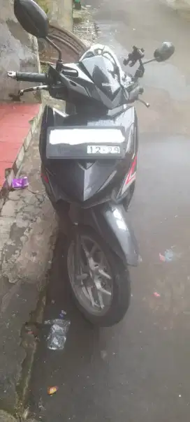 DIJUAL SERIUS HONDA VARIO 125 FI 2017