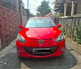 (Harga Cash) Mazda 2 R Sport S AT 2012 Merah