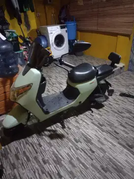 Sepeda listrik Uwinfly d60
