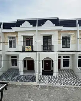Dijual Rumah Cantik dengan 4 kamar tidur di komplek daerah STM