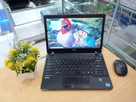 DIJUAL LAPTOP FUJITSU SH772