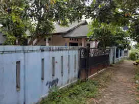 Jual Rumah Dengan LT 400m², LB 90m² - 2 Bedroom, 1 Bathroom Surat AJB