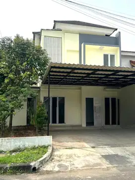 Rumah hoek 2lt 150m type 3KT Cluster Tjikini Metland Cakung