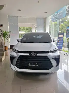 DP 6JT TOYOTA AVANZA 1.3 E MANUAL MT 2025 KREDIT / G MATIC CVT SILVER