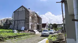 Villa Fasilitas Lengkap Free Furnished Dekat Alun-Alun Batu
