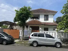 Rumah Luas 2 Lt Siap Huni Strategis Manahan Solo