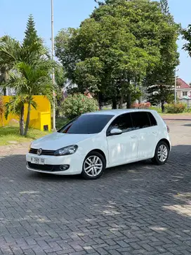 Volkswagen Golf 2011 Bensin