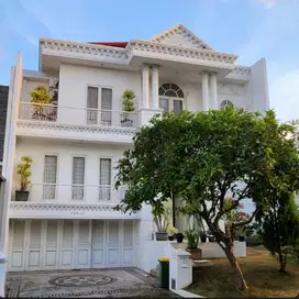 Rumah Pakuwon Indah Classic Modern