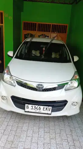 Mobil Toyota Avanza Veloz 1500 cc