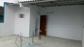DIJUAL CEPAT RUMAH 2 LANTAI DI JALAN. MIRANDA