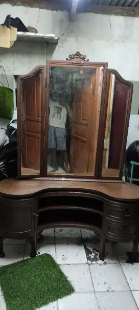 Meja rias jati cermin