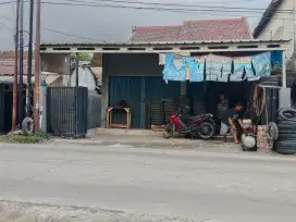 Rumah + 2 Kios Panongan