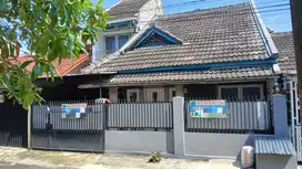 DIJUAL RUMAH KOMPLEK MARGAHAYU RAYA BLOK Q2