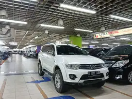 Mitsubishi Pajero sport exceed Putih 2015