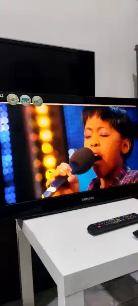 TV LCD SAMSUNG AQUOS 32