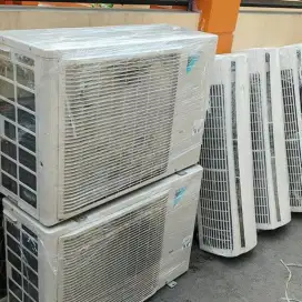 AC bekas Daikin 2 PK 1,5 PK