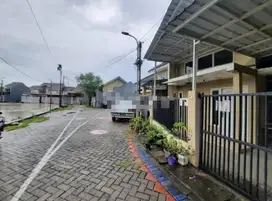 Dijual Rumah second murah di Griya Amerta Regency Rungkut