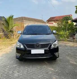 Toyota Kijang Innova 2.5 G AT 2012