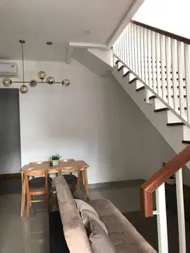 Jual Rumah Baru 2 tingkat lokasi viila dago tangerang selatan