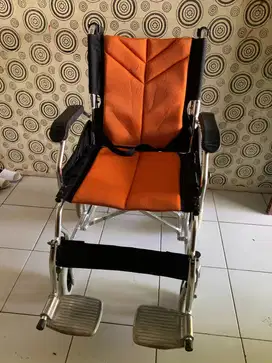 Kursi roda travell