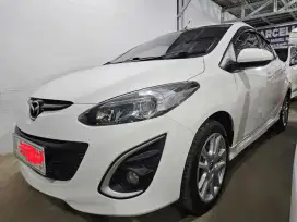 Dp 2 jt Mazda 2 HB a/t 2013