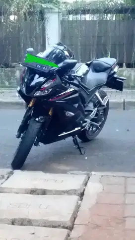 Motor yamaha R15 YZF