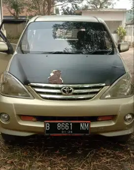 TOYOTA AVANZA (2006)