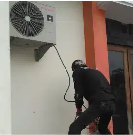 SERVICE AC BERGARANSI