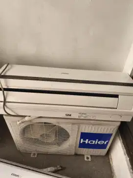Dijual cepat AC 1/2 PK