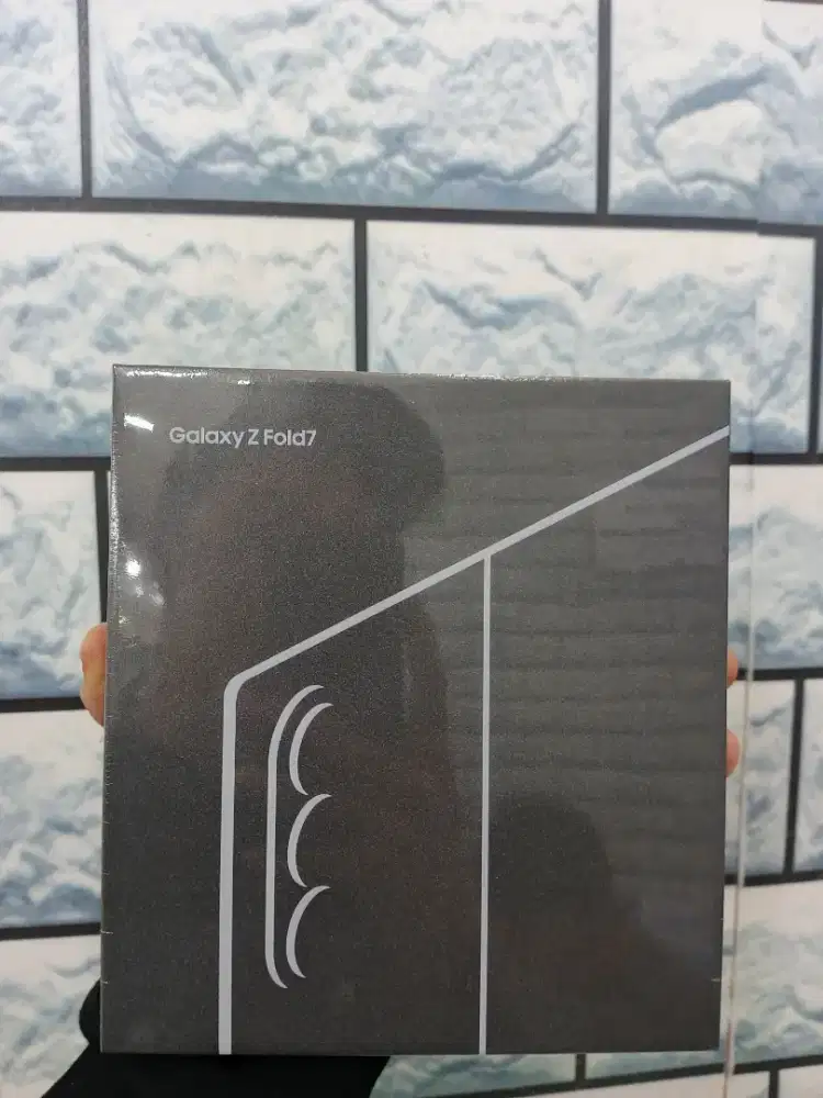 samsung z fold 7 12/512 new