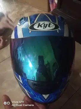 Helm Fullface KYT