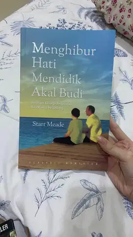 Buku menghibur hati mendidik akal budi