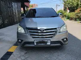 Toyota kijang Innova G 2.0 manual 2015 silver