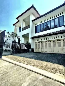 DD283 Rumah Megah 406 m2 Murah Duren Sawit Jakarta Timur
