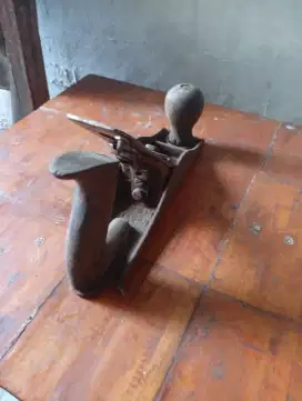 Alat serut manual tempo doeloe