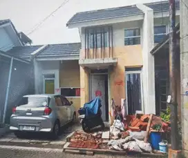DILELANG Rumah Murah 2 lantai bagus di Kamarasan Residence