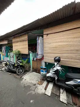 Rumah + Kontrakan 2 Rumah