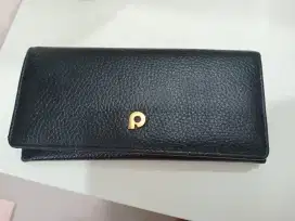Preloved Dompet panjang hitam papillon