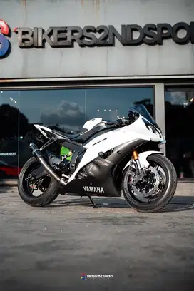 YAMAHA R6 LOW ODO KOLEKTOR z900 r6 monster