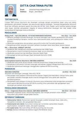 Mencari pekerjaan di bagian keuangan dan administrasi.
