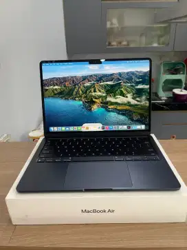 Macbook Air m2 16/256 cc 1 bh 100