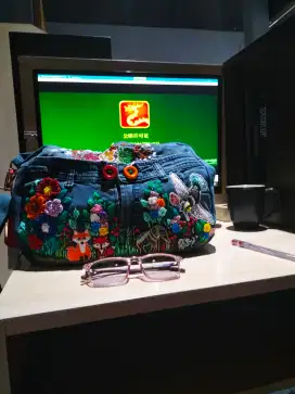 Tas slempang denim
